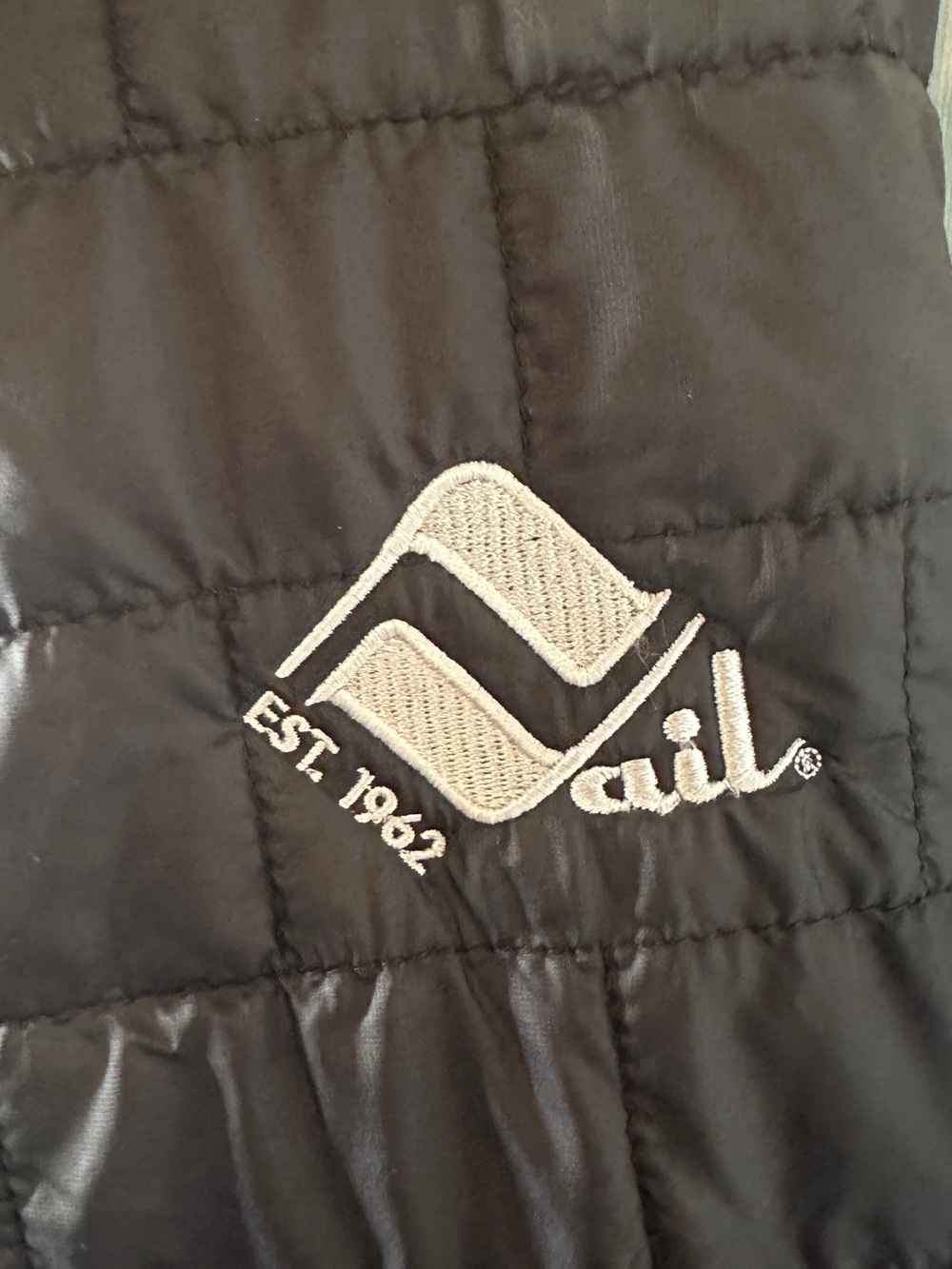 Patagonia Women's Black Quilted Puffer Jacket with Vail logo on sleeve. - Picture 4 of 5